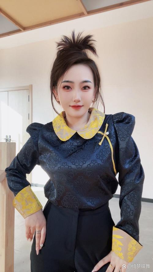 刚出生女婴就cb